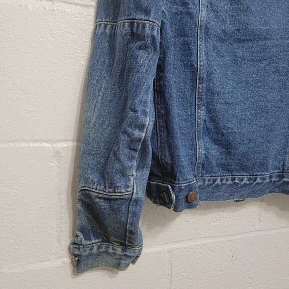 Calvin Klein Y2K Denim Jacket *Authentic Vintage* - Picture 8 of 8